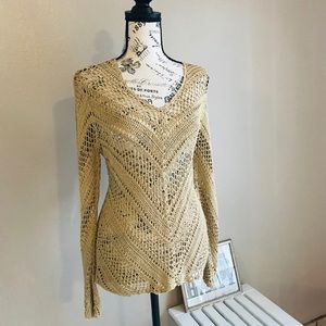 📦 SOLD 📦The Limited Gold & Tan Crochet Top Sz L